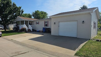 8742 Daniel Dr Unit 726, Newport, MI 48166