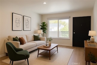 251 N Oakland Ave Unit 8, Pasadena, CA 91101