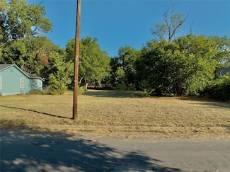 1706 W 12th Ave, Corsicana, TX 75110