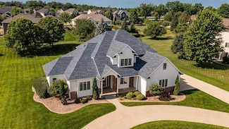 1608 Greystone Ln SW, Rochester, MN 55902