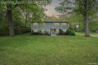 6544 Woodland, Whitmore Lake, MI 48189