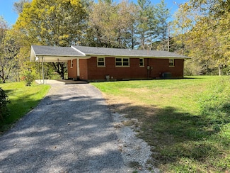 3034 N 421, McKee, KY 40447