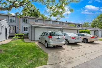 222 Oakwood Ln, Bloomingdale, IL 60108