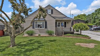 9237 Oak Ave SE, East Sparta, OH 44626