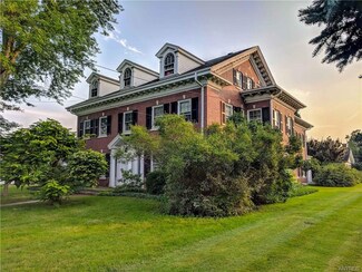 140 Main St, Mount Morris, NY 14510