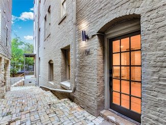 702 San Antonio St Unit 101, Austin, TX 78701