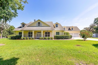 590 Crescent St, Umatilla, FL 32784