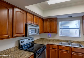 3330 W Danbury Dr Unit E203, Phoenix, AZ 85053