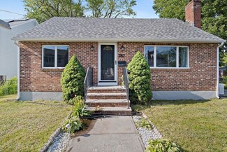 787 Princeton Blvd, Lowell, MA 01851