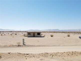 84951 Eddie Albert Rd, Twentynine Palms, CA 92277