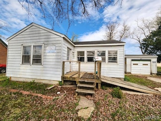 617 W 1st St, Sparta, IL 62286