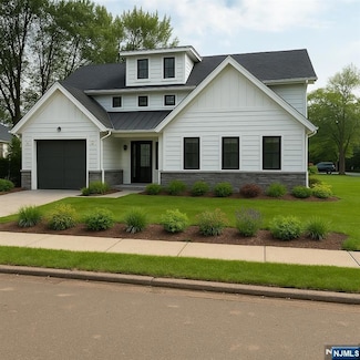 209 Cornwall Rd, Glen Rock, NJ 07452