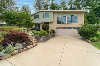 61 Cypress Dr, Carnegie, PA 15106