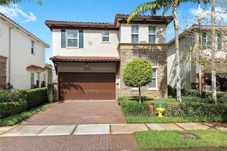 5305 Falcon Trail, Davie, FL 33314