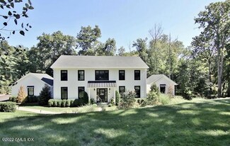 73 Sawmill Ln, Greenwich, CT 06830