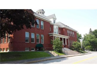 91 Forest St Unit 102, Westbrook, ME 04092