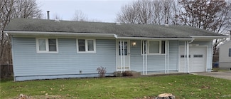 733 Deerfield Dr E, Utica, NY 13502