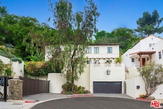 7939 Hillside Ave, Los Angeles, CA 90046