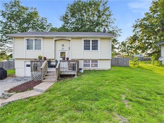 305 California Ave, Windsor, MO 65360