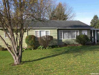 3106 Chicago St SE, Albany, OR 97322