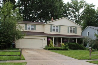 4021 Dryden Dr, North Olmsted, OH 44070