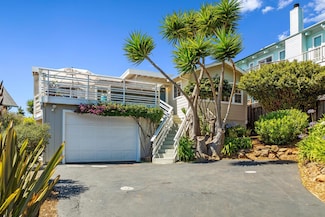 17 Elena Rd, Watsonville, CA 95076