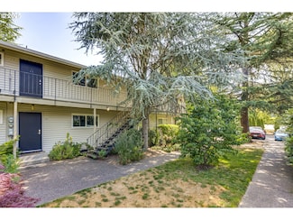 6825 SW Capitol Hill Rd Unit 27, Portland, OR 97219