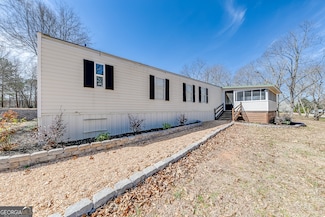 281 Jones Rd, Jefferson, GA 30549