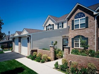 1 Overlook Dr Unit 1, Farmingville, NY 11738