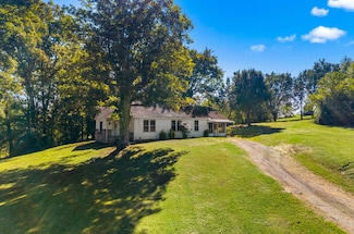 5972 Leepers Ferry Rd, White Pine, TN 37890