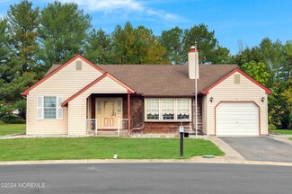 4 Norwich Ct Unit 64, Whiting, NJ 08759