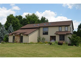 540 Saint Leger St, Munroe Falls, OH 44262