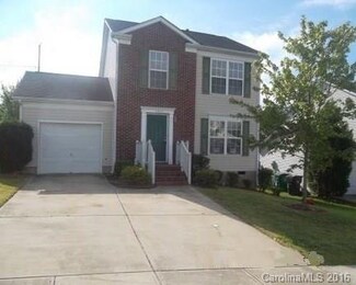 5817 Greenway Vista Ln, Charlotte, NC 28216