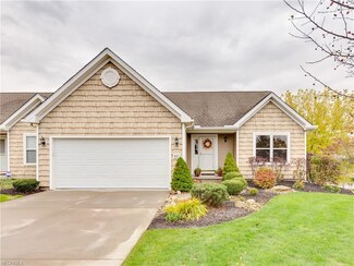 827 Stonewater Dr Unit 73, Kent, OH 44240