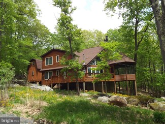 30 Woodbine Dr, Terra Alta, WV 26764