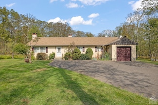 69 Stone Mountain Rd, Cairo, NY 12414