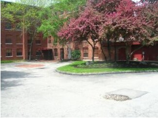 335 Spruce St Unit 3C, Manchester, NH 03103