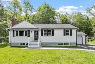 3 Hanson Rd, Wilmington, MA 01887