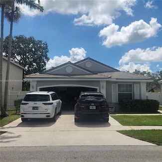 2017 NW 182nd Ave, Pembroke Pines, FL 33029