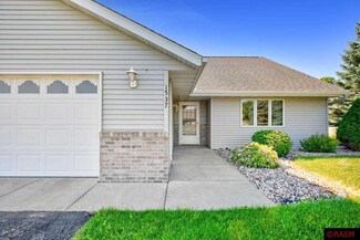 1537 Pohl Rd, Mankato, MN 56001