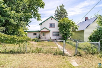 426 E 13th St, Duluth, MN 55811