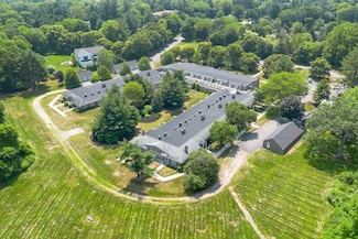 75 Page Rd Unit 9, Bedford, MA 01730