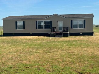 329 Hydro Hills Rd, Weatherford, OK 73096