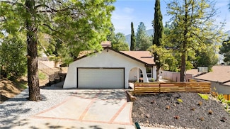 14016 Candlewood Dr, Sylmar, CA 91342