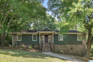 306 Pierson Dr, Trussville, AL 35173