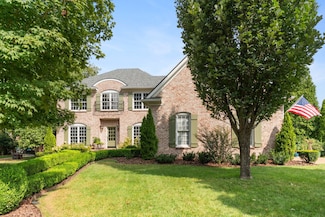 566 Ploughmans Bend Dr, Franklin, TN 37064