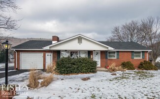 107 Cedar Heights, Mill Hall, PA 17751