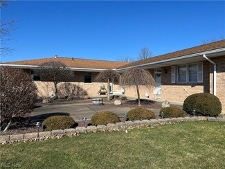 720 Springfield Rd, Columbiana, OH 44408