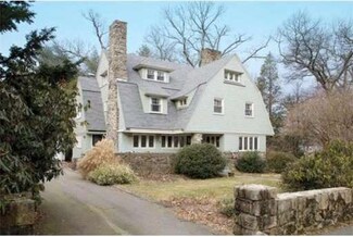 27 Cheswick Rd, Auburndale, MA 02466