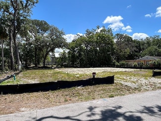 7814 Chapel Ave, Port Richey, FL 34668